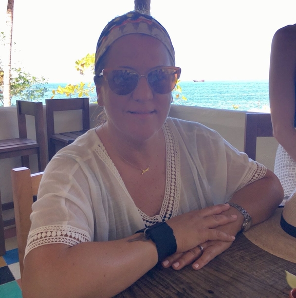 Meet your Posher, Ana - Picture 1 of 1